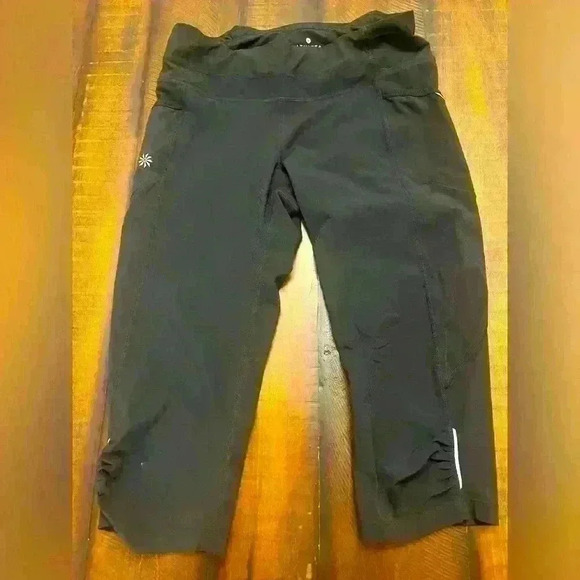Women’s size small athleta “mesh” running capris - Picture 1 of 7